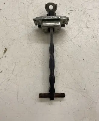 Suzuki Vitara (ET/TA) Front door check strap stopper