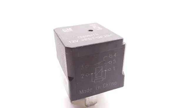 Opel Insignia A Hazard warning light relay 13500119