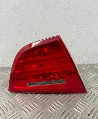 BMW 3 E90 E91 Tailgate rear/tail lights 7154155