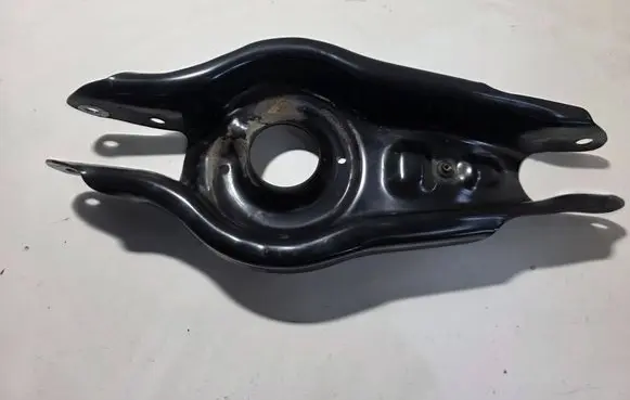 Tesla Model 3 Rear upper control arm/wishbone 104445100F