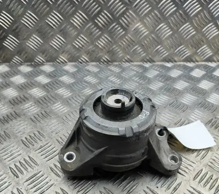 Mercedes-Benz E W213 Engine mount bracket A2132405300