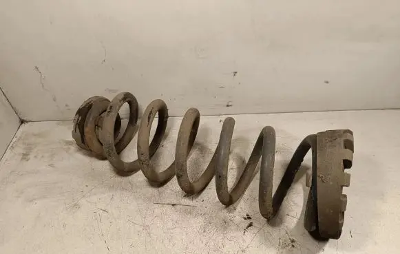 Jaguar XE Rear coil spring