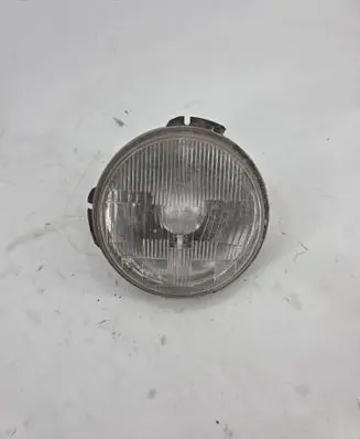Mitsubishi Pajero Headlight/headlamp 