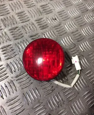 Lexus IS 200-300 Tailgate rear/tail lights