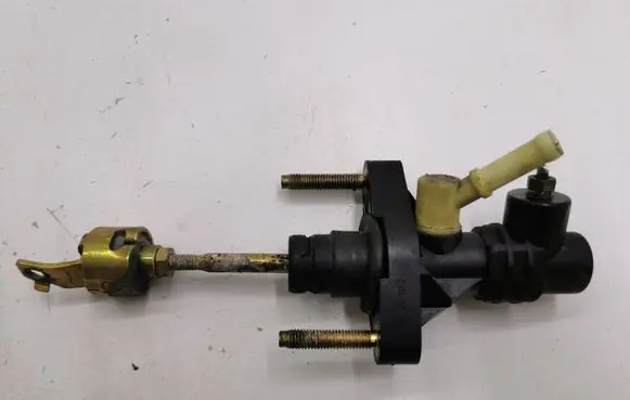 Toyota Corolla Verso AR10 Clutch master cylinder