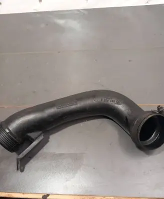 Intercooler hose/pipe