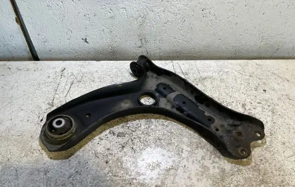 Seat Ibiza IV (6J,6P) Front lower control arm/wishbone 6R0407151A