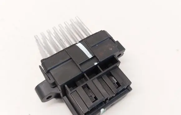 Heater blower motor/fan resistor