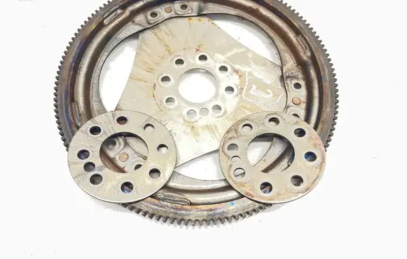 Mercedes-Benz C W203 Flywheel 6110320147