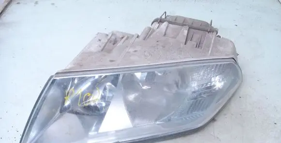 Skoda Octavia Mk2 (1Z) Headlight/headlamp 1Z1941015