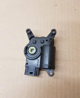 Volkswagen Golf VII Air flap motor/actuator 5Q0907511K T1032216WA