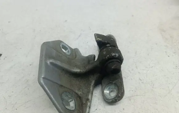 Mercedes-Benz A W168 Front door lower hinge 