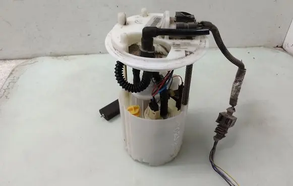 Opel Corsa D In-tank fuel pump 0580314138