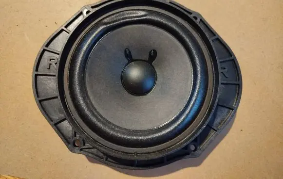 Mazda 3 II Rear door speaker BBM266960 305014001 003746