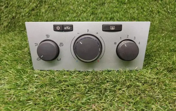 Opel Zafira B Climate control unit 13308174 901513140002