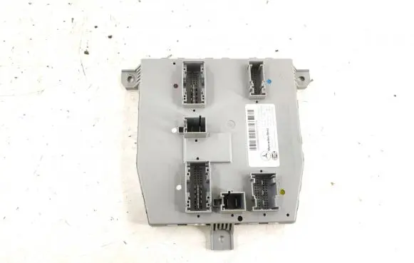 Mercedes-Benz C W205 Comfort/convenience module 2059006822 2059006330