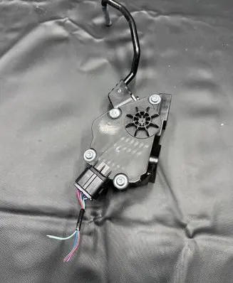 Lexus RX 450H Accelerator throttle pedal 7811048111 1988002150 07U06E00029