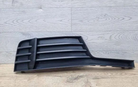Audi A3 S3 8V Front bumper lower grill 8V3807682M
