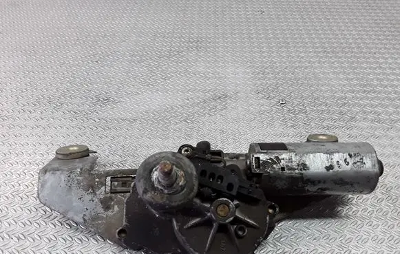 Volvo S40, V40 Rear window wiper motor 0390201529