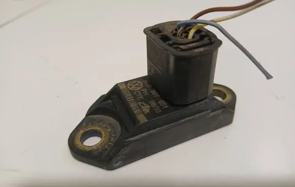 Volkswagen PASSAT CC ESP acceleration yaw rate sensor 3C0907651