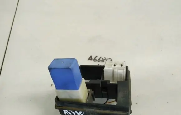 Nissan X-Trail T30 Other relay 25230 79915
