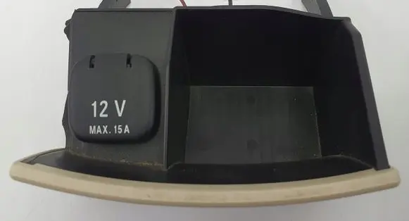 Mercedes-Benz E W211 Car ashtray