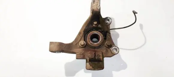 Front wheel hub