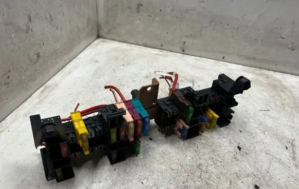 Mercedes-Benz Vito Viano W639 Fuse module 2035400050