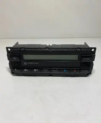 Volkswagen Golf IV Climate control unit