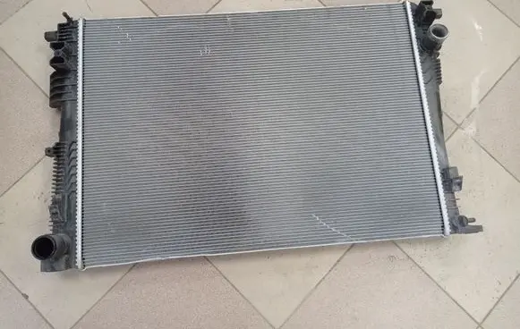 Chrysler Pacifica Coolant radiator 68595954AA 68217315AC 68217315