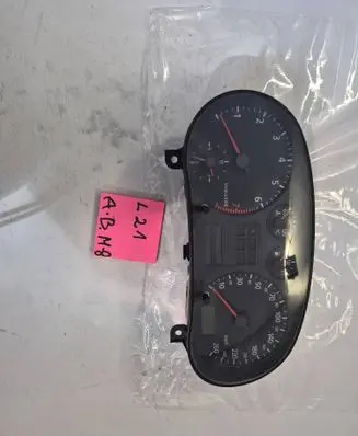 Audi A3 S3 8L Speedometer (instrument cluster) 8L0919860E 110008884002