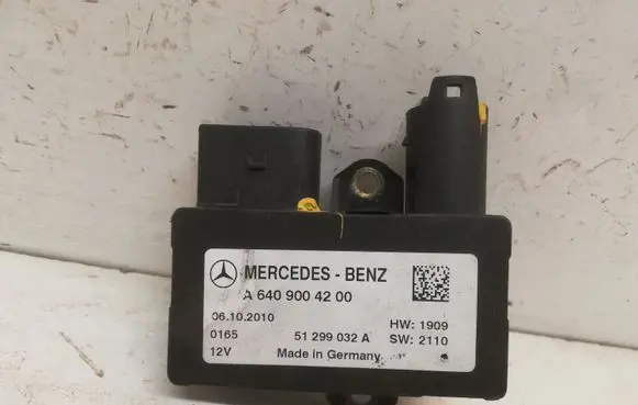 Mercedes-Benz B W245 Engine control unit/module A6409004200 51299032A