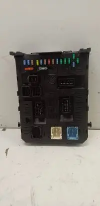 Peugeot 607 Comfort/convenience module 281171731R 281174310A 216760315