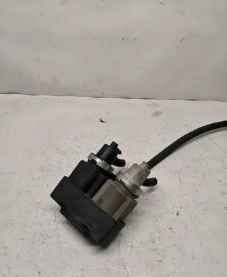 Audi A6 S6 C5 4B Turbo solenoid valve 059906629