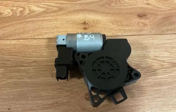 Mazda 3 I Rear door window regulator motor GJ6A5958X CM011760 TD786512