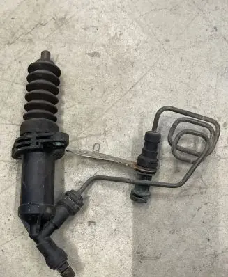 BMW 5 F10 F11 Clutch master cylinder 6785964