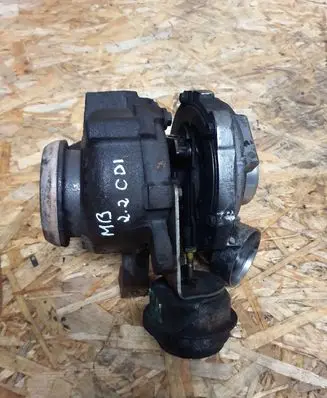 Mercedes-Benz C W203 Turbo A6110960999
