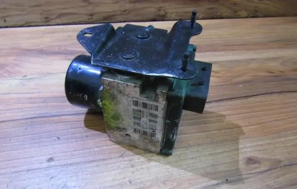 Peugeot 407 ABS Pump 15848403 s118676001m