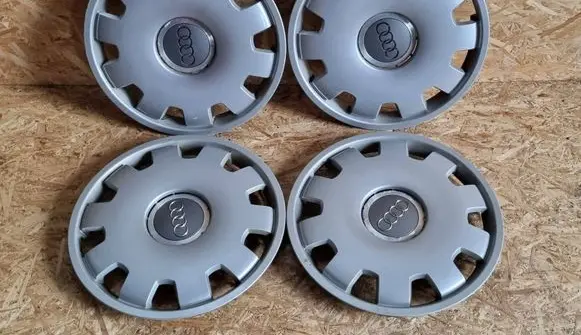 Audi A4 S4 B7 8E 8H R16 wheel hub/cap/trim 4B0601147D