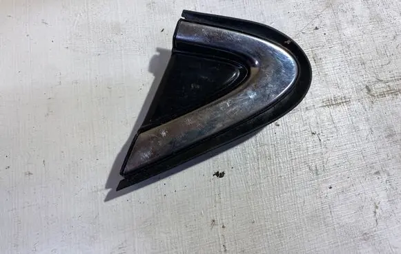 Lexus RX 450H Fender trim (molding) 6011848030