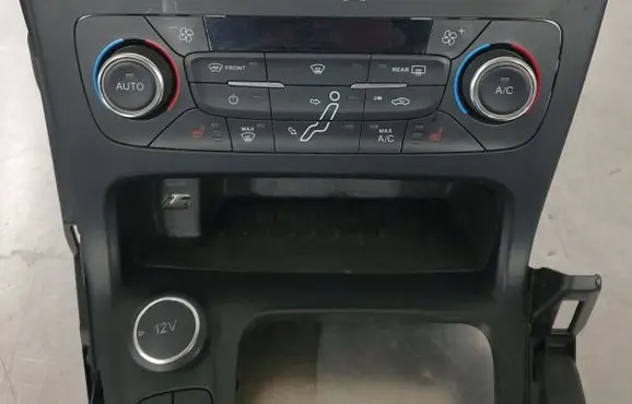 Ford Focus Climate control unit F1ET18C612DJ