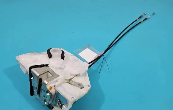 Suzuki SX4 S-Cross Front door lock 82202-61MA2 IMPRK1386278
