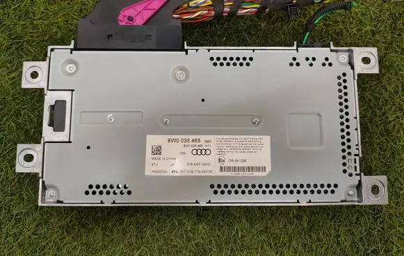 Audi S5 F5 Sound amplifier 8W0035465 PA00003A