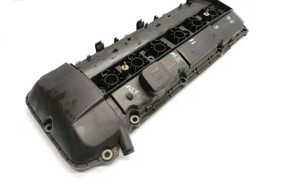 BMW 3 E46 Rocker cam cover 7512840 11127512840 0928400475