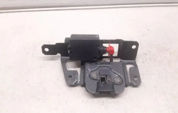 BMW X3 E83 Tailgate/trunk/boot lock/catch/latch 7057364