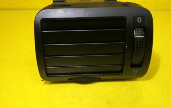 Volkswagen PASSAT B5.5 Dashboard side air vent grill/cover trim 3B0819703D