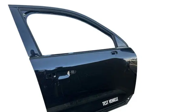 Volvo XC40 Front door