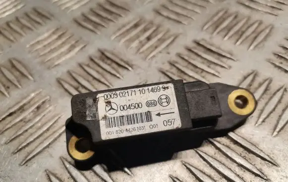 Mercedes-Benz C W203 Airbag deployment crash/impact sensor 0018204426