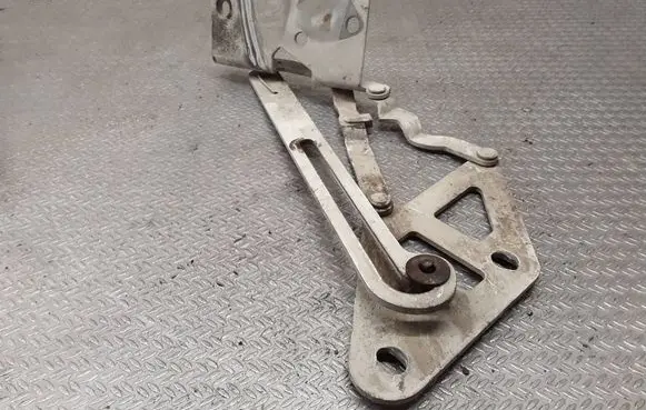 Volkswagen II LT Engine bonnet/hood hinges 2d0823302B
