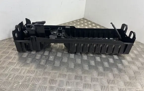 Battery box tray